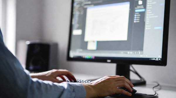 Formation aux outils informatiques : comment maîtriser les compétences essentielles